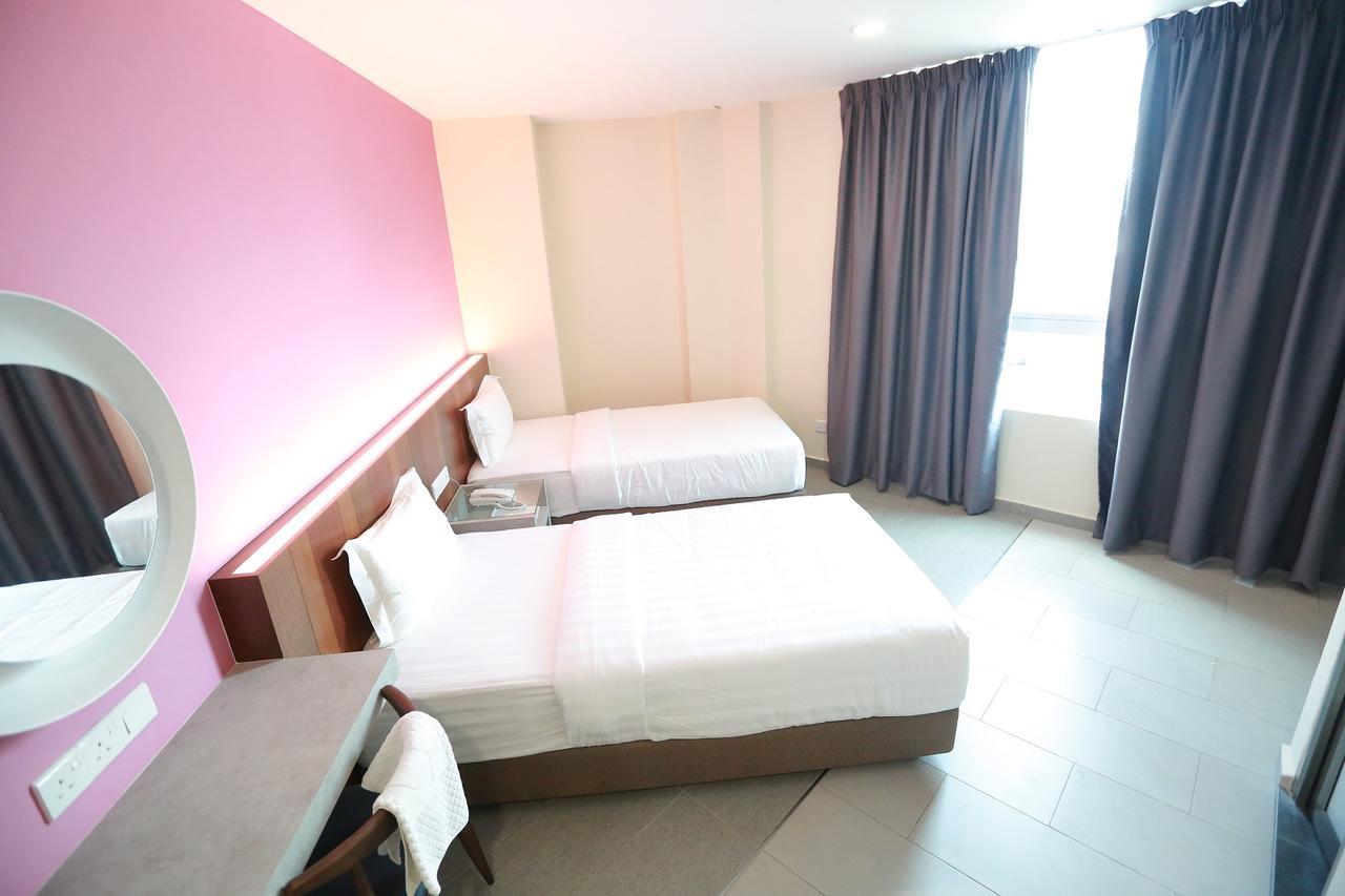 Pantai Regal Boutique Hotel Kuantan Exterior foto