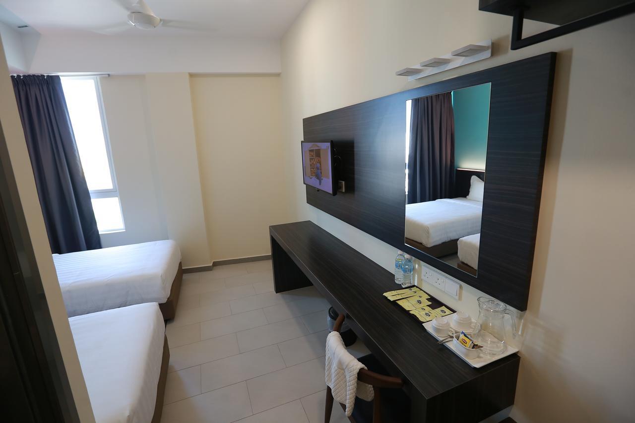 Pantai Regal Boutique Hotel Kuantan Exterior foto